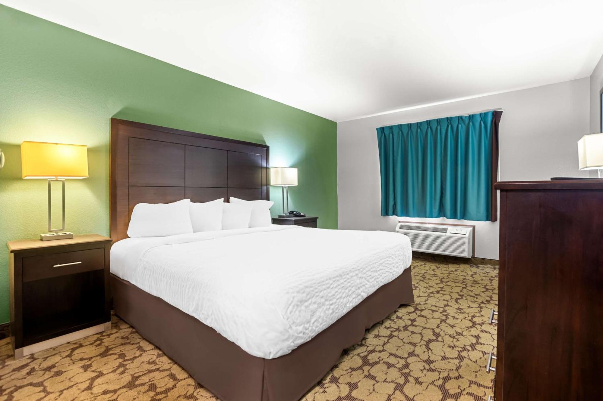 Surestay Plus Hotel By Best Western Бетендорф Екстериор снимка