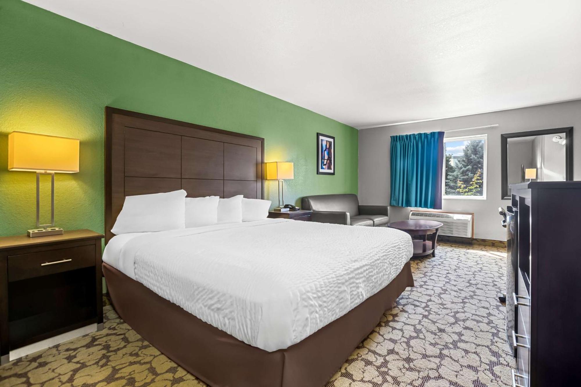 Surestay Plus Hotel By Best Western Бетендорф Екстериор снимка